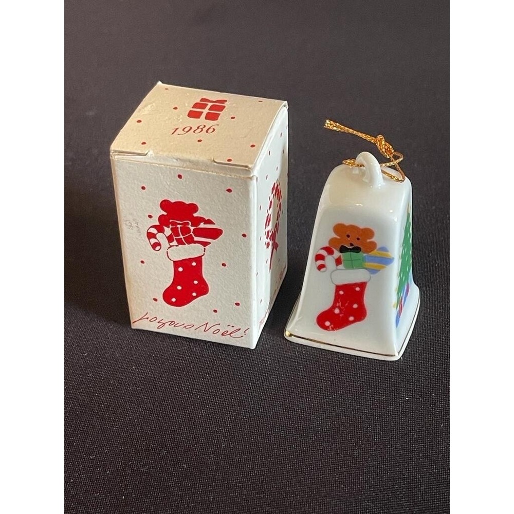Vintage 4 sided Porcelain Christmas Bell 🔔  Lillian Vernon 1986 stocking wreath
